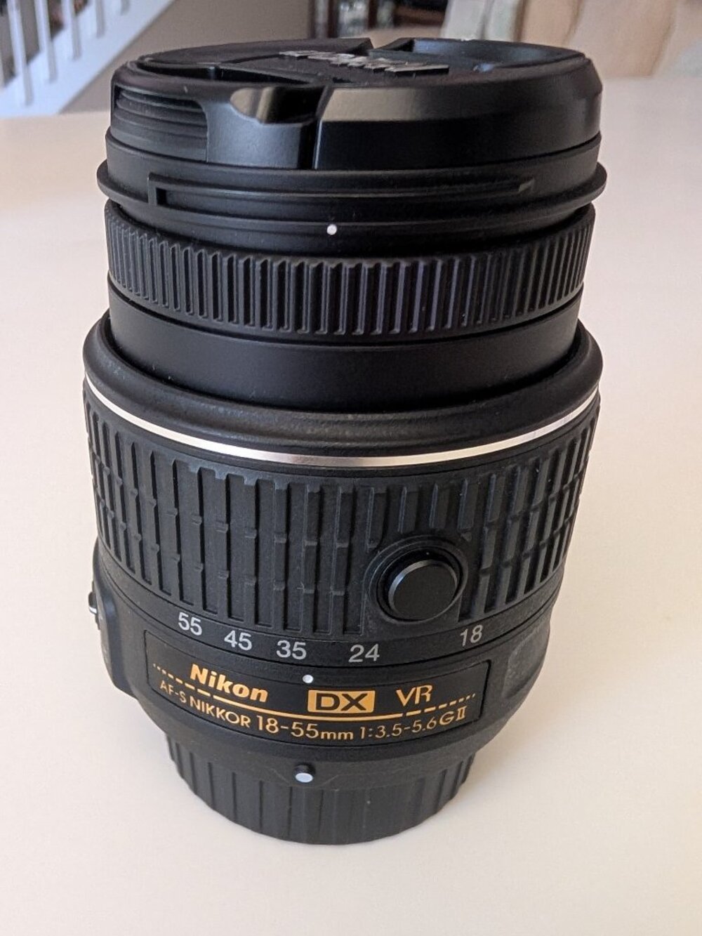 Nikon DX VR AFSNIKKOR 18-55 lens